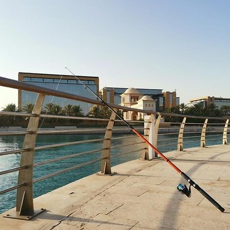 Bay La Sun , Luxury Apartment With Nice View King Abdullah Economic City ภายนอก รูปภาพ