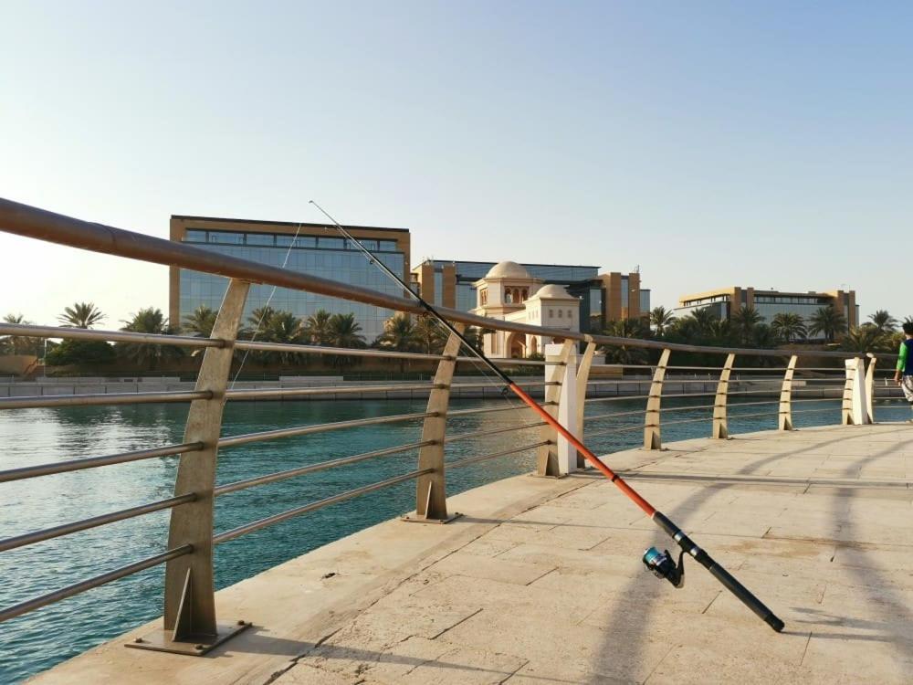 Bay La Sun , Luxury Apartment With Nice View King Abdullah Economic City ภายนอก รูปภาพ
